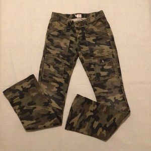 Joie Camo Cargo Pants Size 26 Flare Button Fly